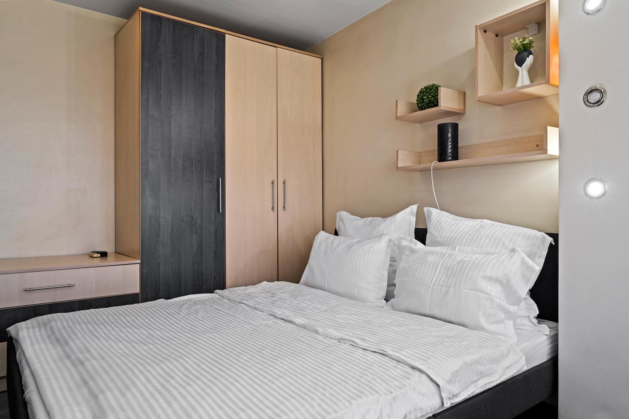 4 Rooms Unirii 47 Bukarest Eksteriør billede